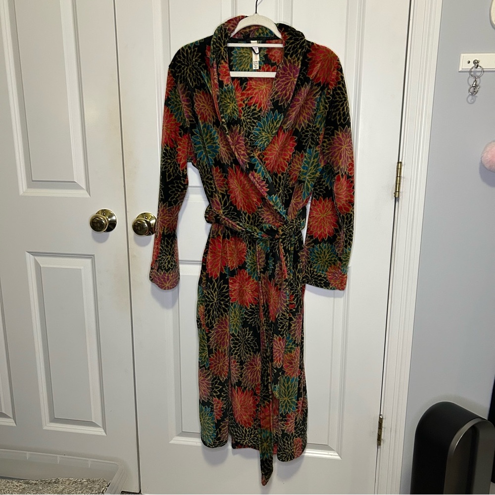Gilligan & O’Malley Floral Bathrobe